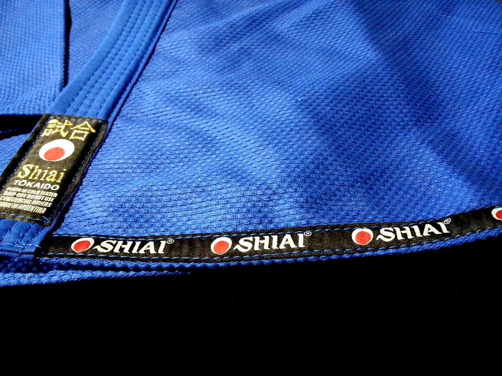 KIMONO BJJ «AZUL CLÁSICO» de marca SHIAI – musashi-genbudo 武蔵－彦武堂